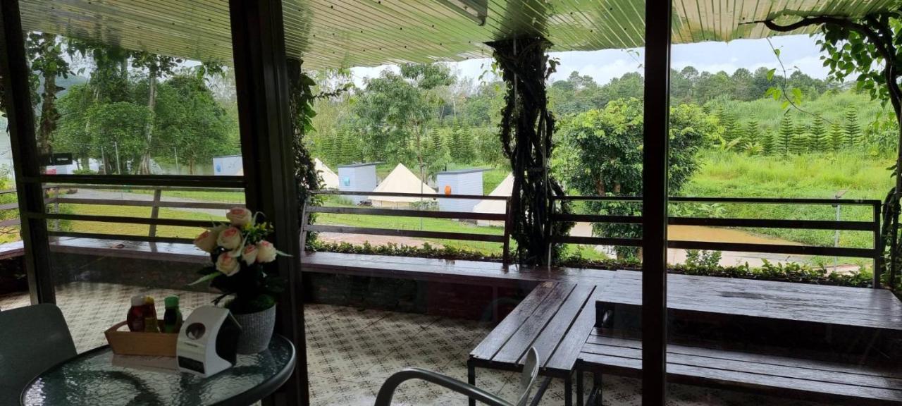 เขาเจ้าขา2 บ้านดอกไม้ Кхао-Кхо Экстерьер фото